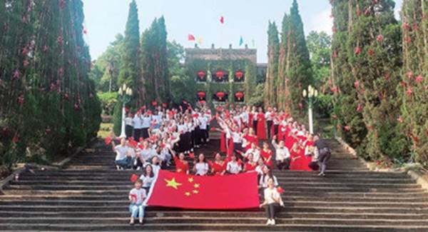 党建引领育人 主题教育成效显著