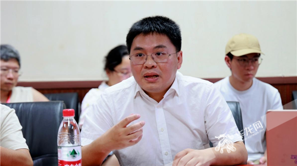 王丰秘书长介绍betway88西汉姆联国家革命文物协同研究中心建设情况。